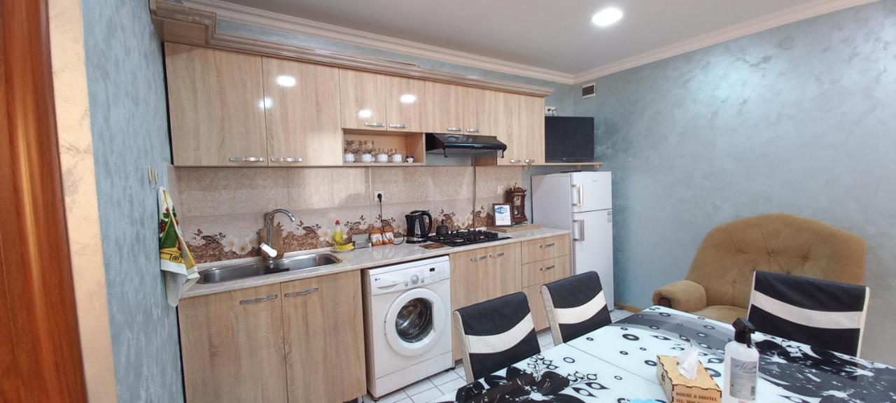 Dream House & Hostel 세반 외부 사진