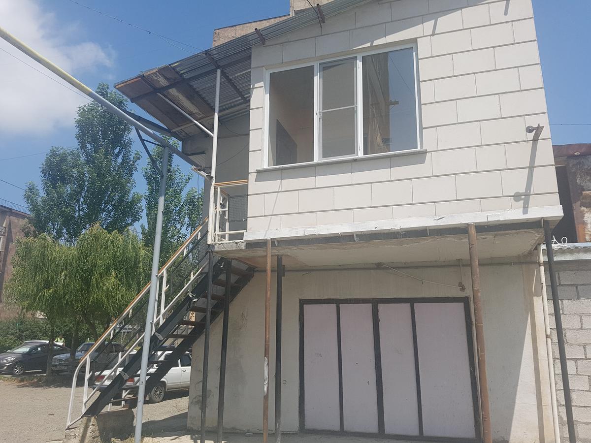 Dream House & Hostel 세반 외부 사진